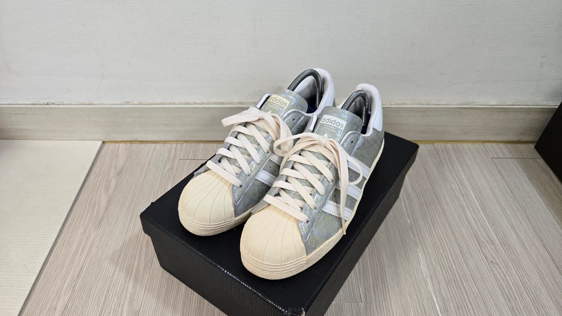 255 아디다스 슈퍼스타 80s 실버 상품이미지1