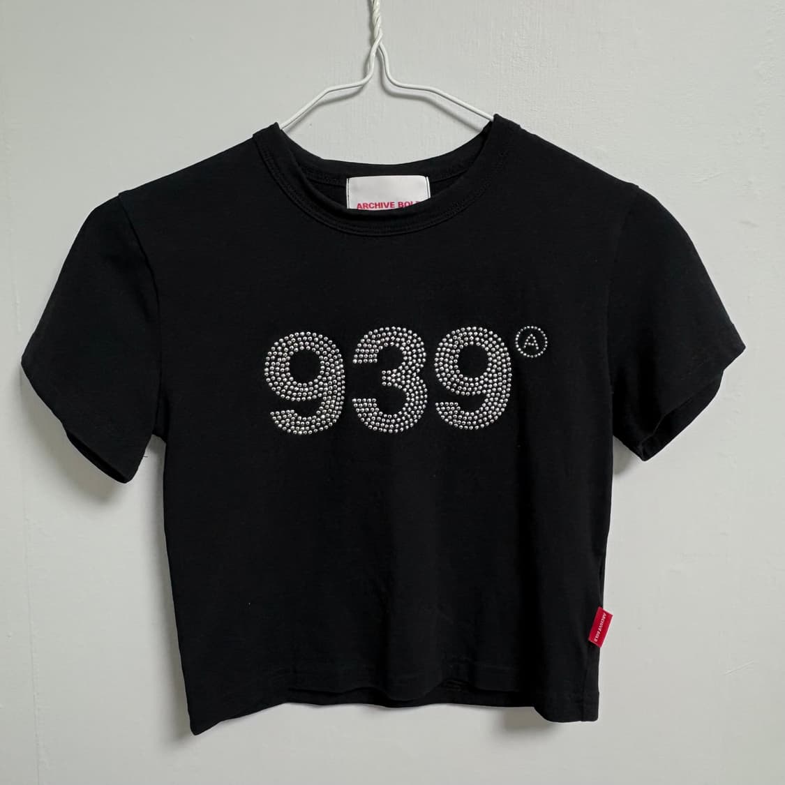 아카이브볼드 939 로고 크롭탑 (민니착용) 상품이미지2