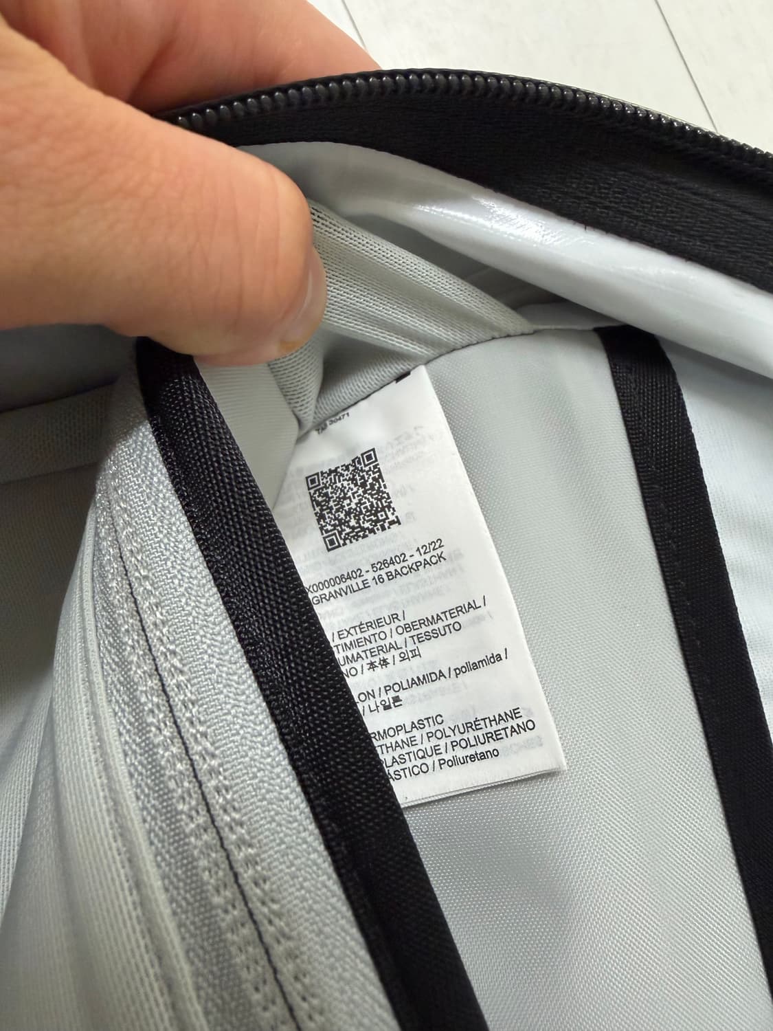 아크테릭스 그랜빌 16 백팩  상태 9.2/10   사진찍고 절대 사용 상품이미지5