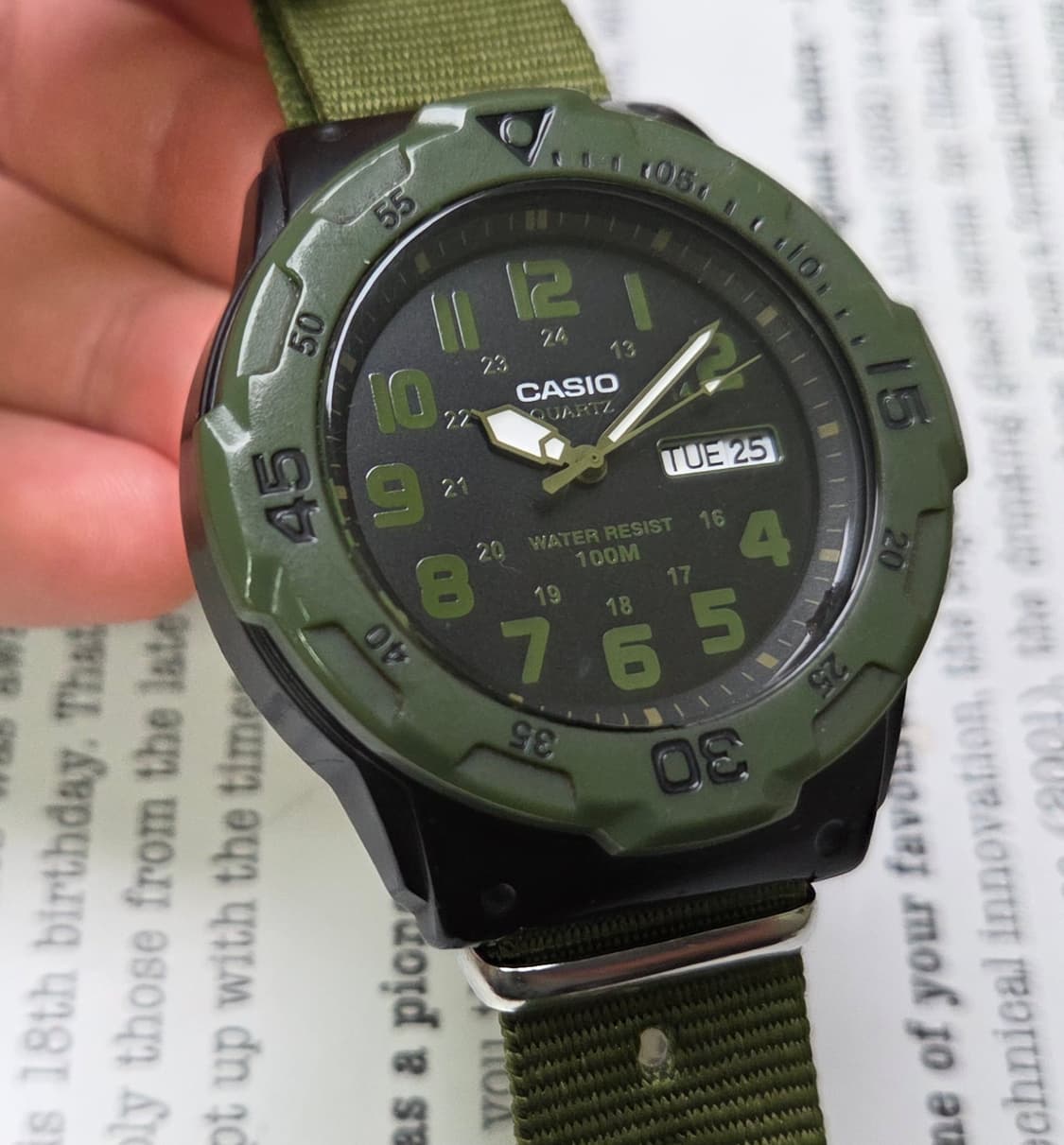 빈티지 카시오 데이데이트 블랙카키 아라빅숫자 인덱스 쿼츠 ver.
 상품이미지10