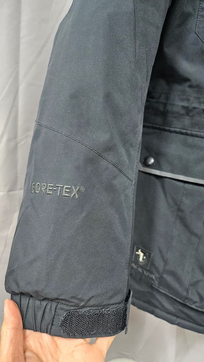 블랙야크 블랙 점퍼  상품이미지3