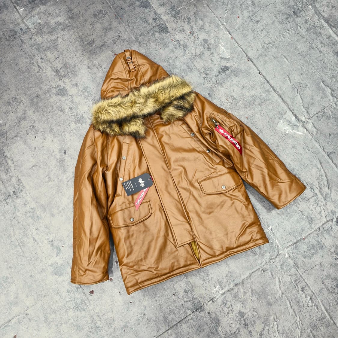 예스아이씨x알파인더스트리 콜라보 n-3b 상품이미지1