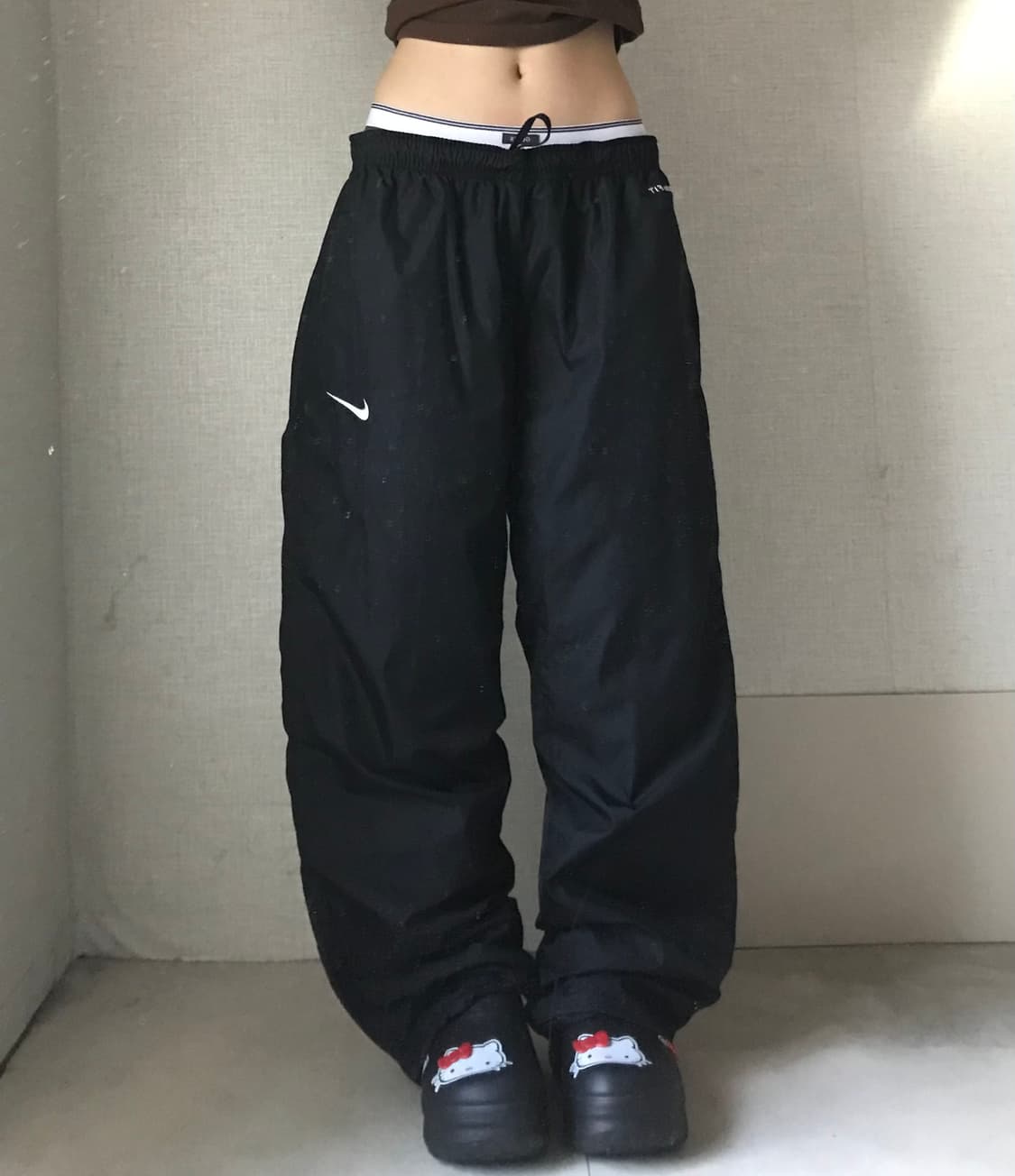 나이키 와이드핏 블랙 트레이닝팬츠 상품이미지2