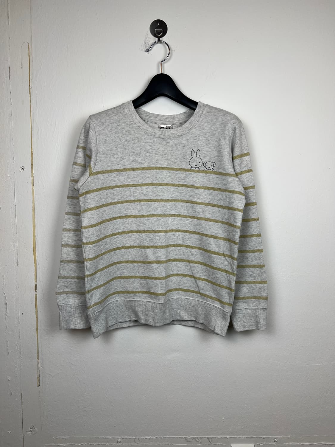 T140 미피 60주년 기념 스트라이프 맨투맨 M 상품이미지1