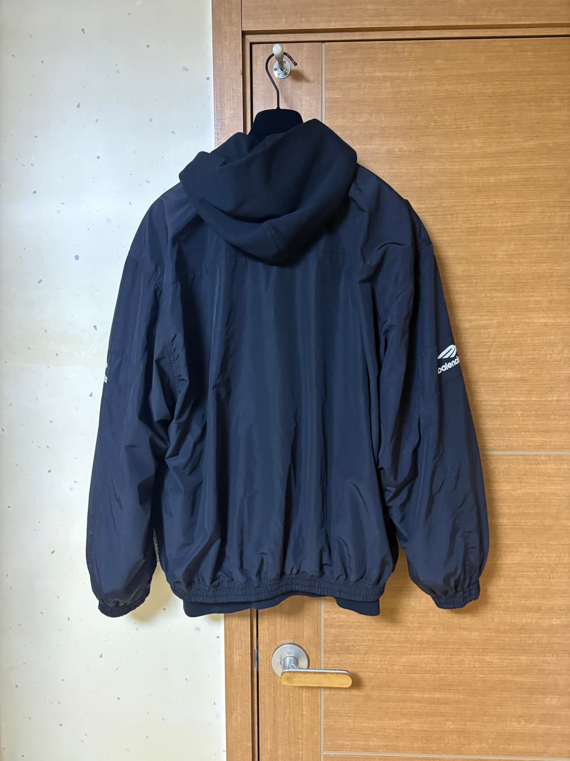 발렌시아가 레이어드 트랙자켓  상품이미지3