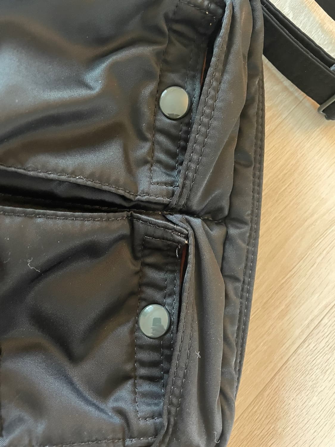 포터 탱커 스몰 숄더백 상품이미지4