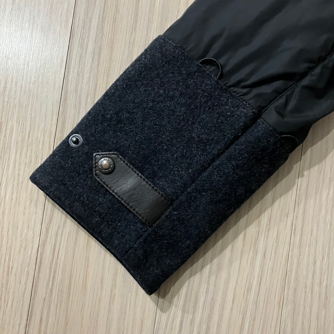 프라다 나일론 투웨이 자켓 상품이미지6