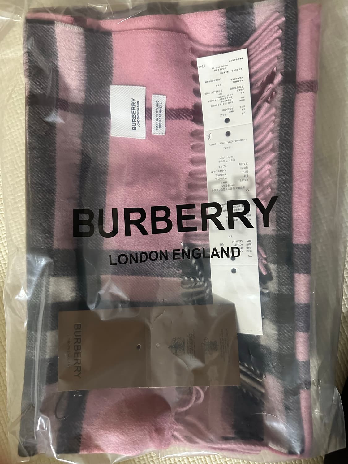 버버리 핑크 체크 캐시미어 머플러 상품이미지8