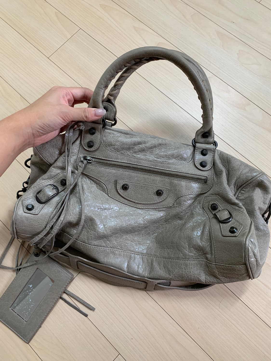 발렌시아가 모터백 트위기 상품이미지1