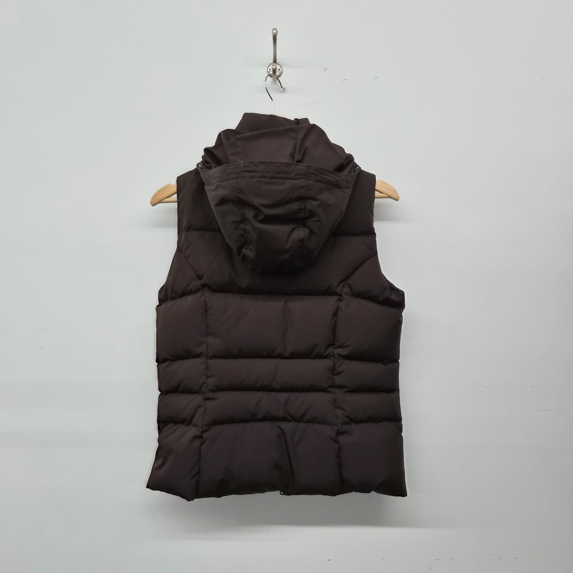타미힐피거 브라운 후드 패딩 조끼 여성 M 상품이미지4