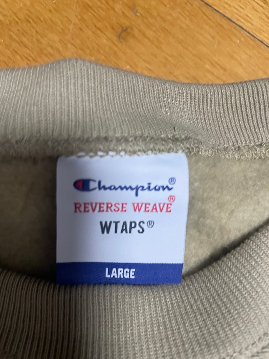 더블탭스 챔피온 리버스위브 맨투맨 상품이미지3