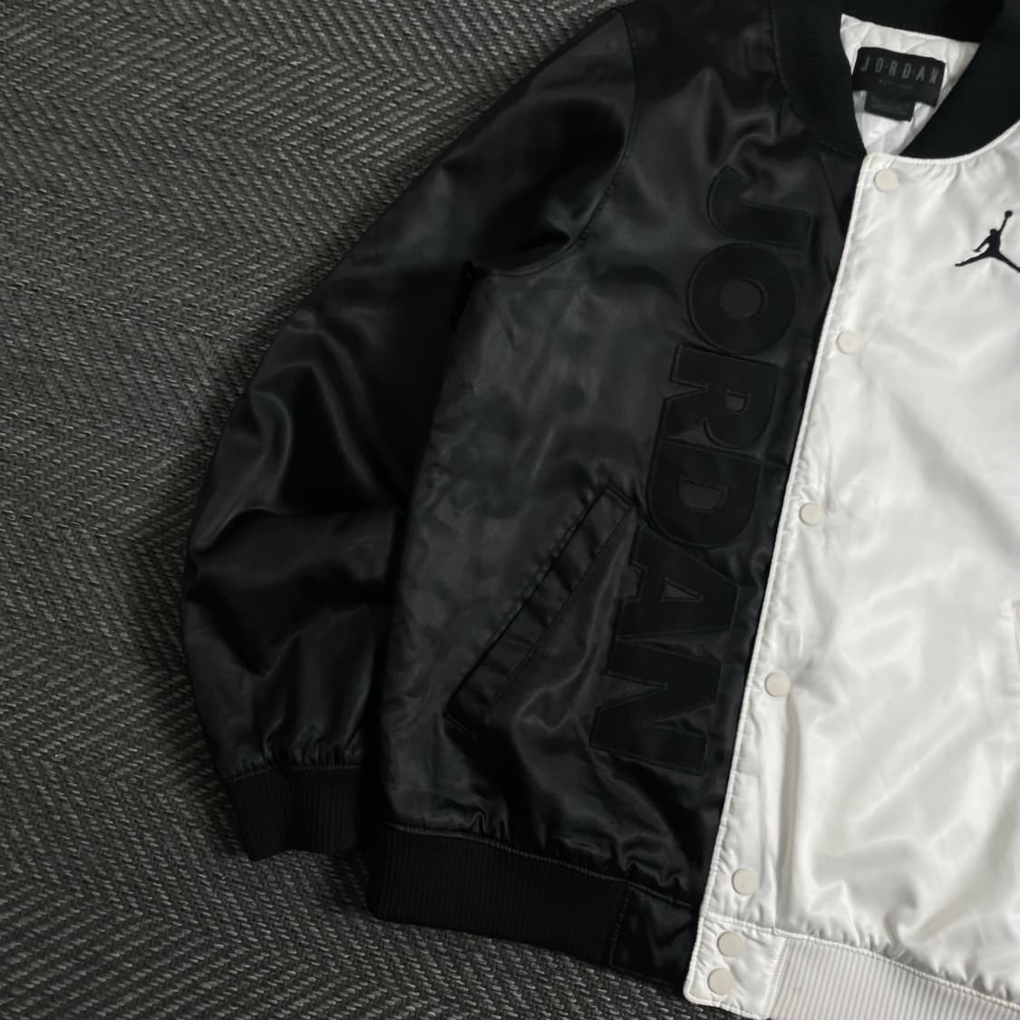 조던 에어조던 빅로고 사틴 바시티 점퍼 o 3882 상품이미지3