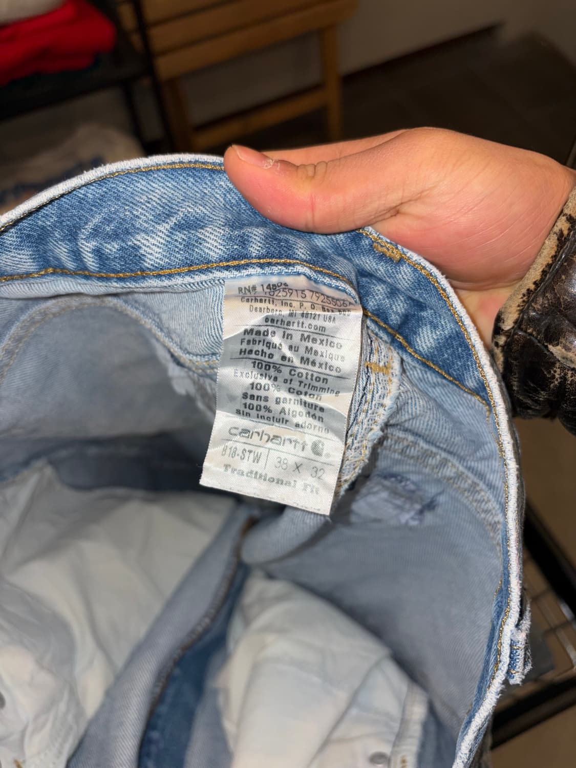 00’s Carhartt cracked washed denim pants 상품이미지10