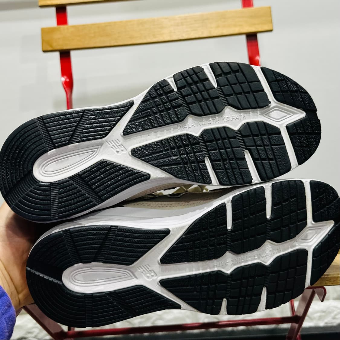 240) 뉴발란스 운동화 여성 여자 신발 880 그레이 상품이미지6