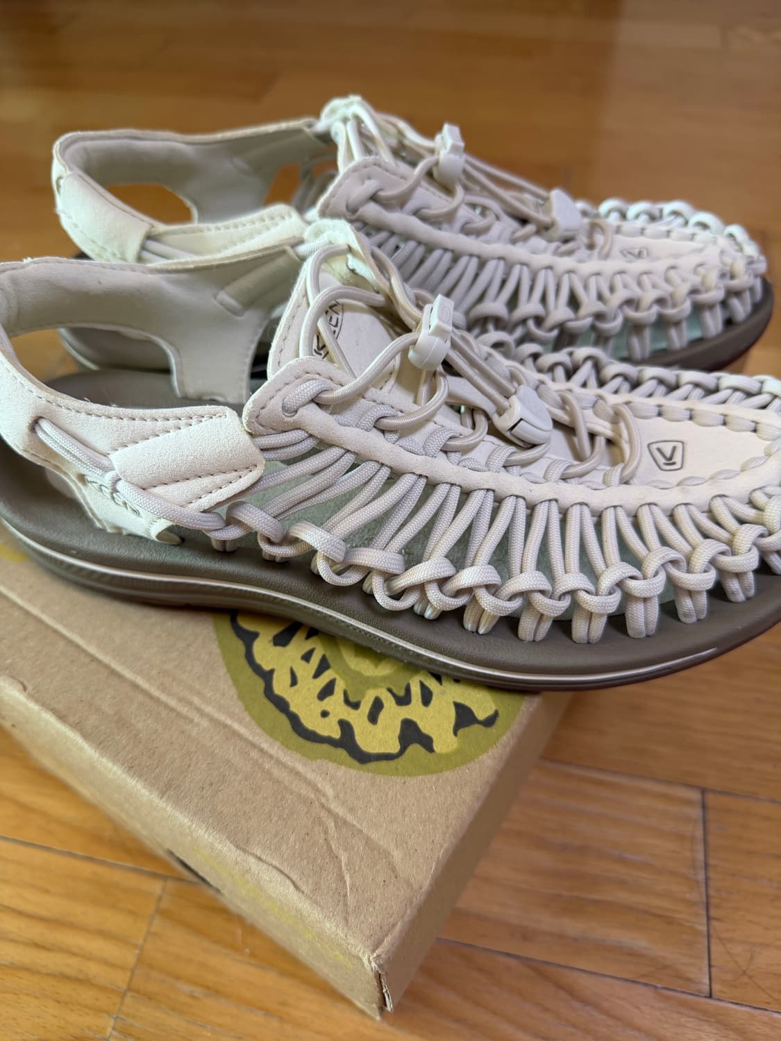 킨 유니크 샌들 화이트 캡 콘스타크 상품이미지3