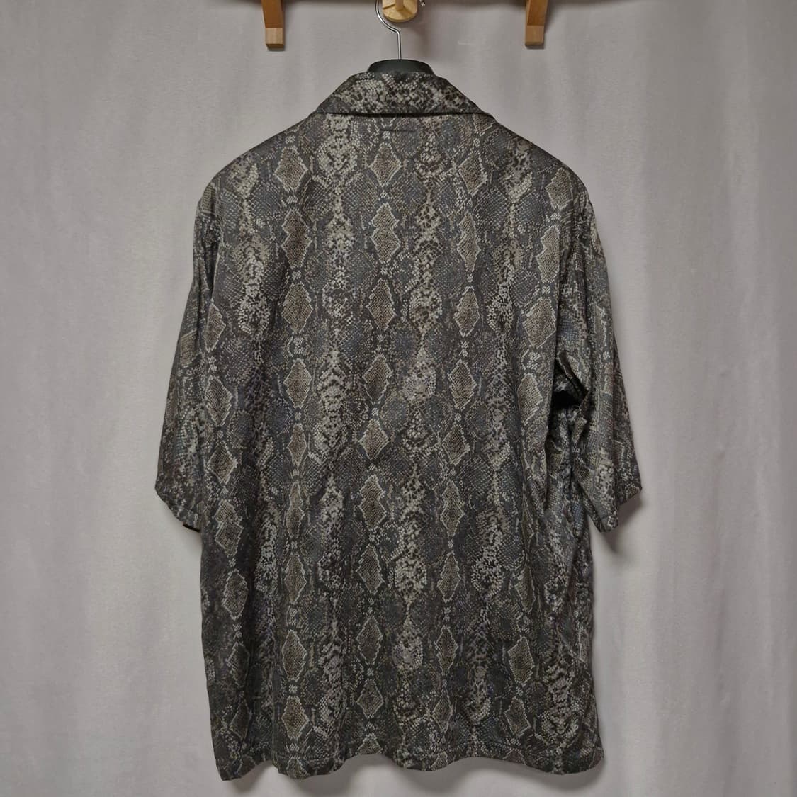 니들스 파이톤 카바나 셔츠 상품이미지2