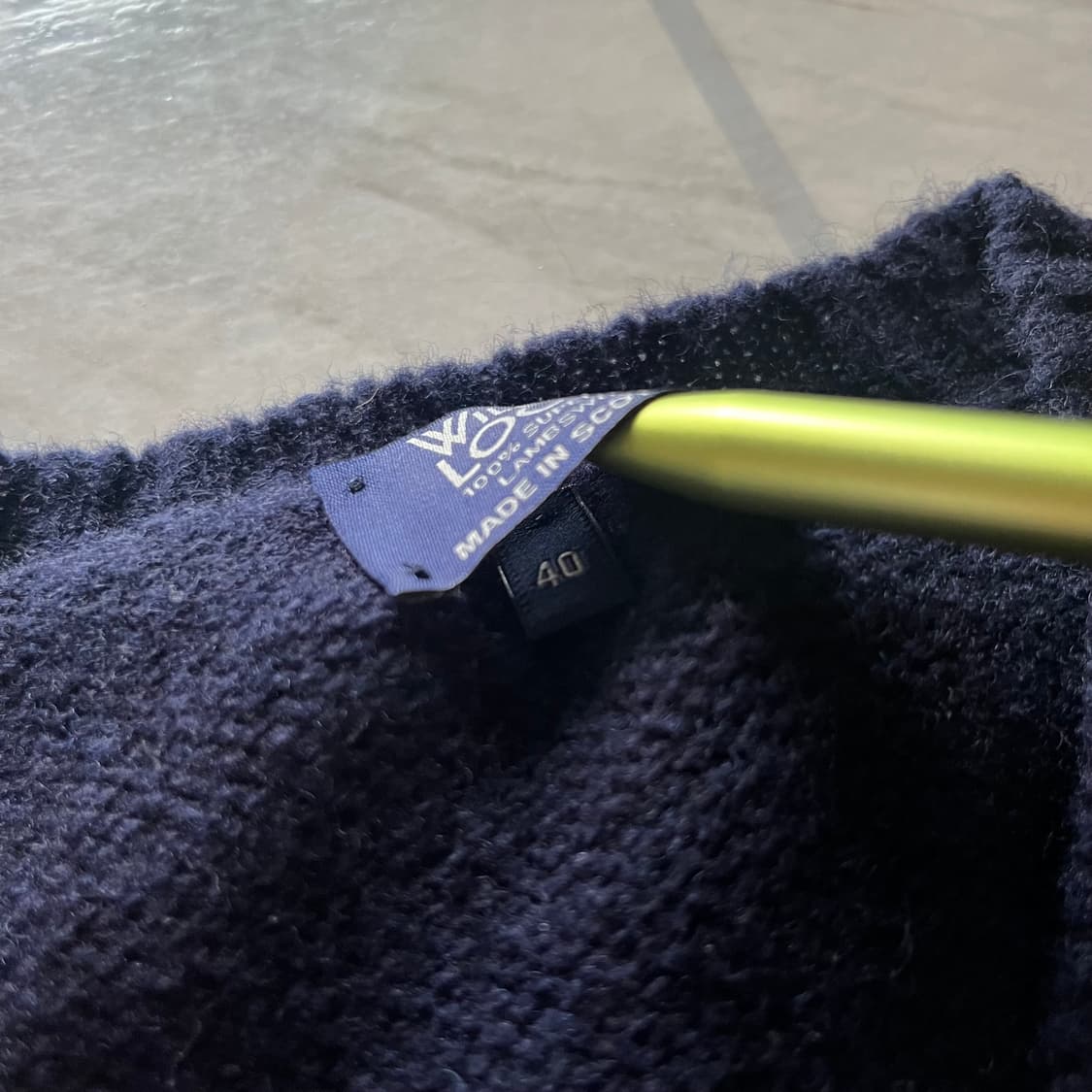 [40] 윌리엄로키 Aryan 브이넥 니트 네이비 상품이미지3