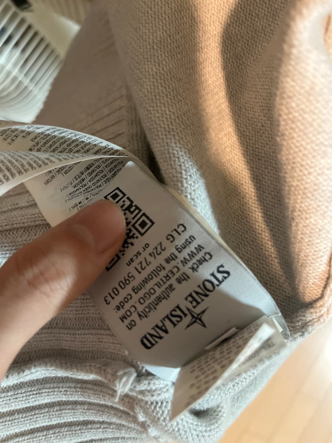 스톤아일랜드 니트집업 상품이미지4