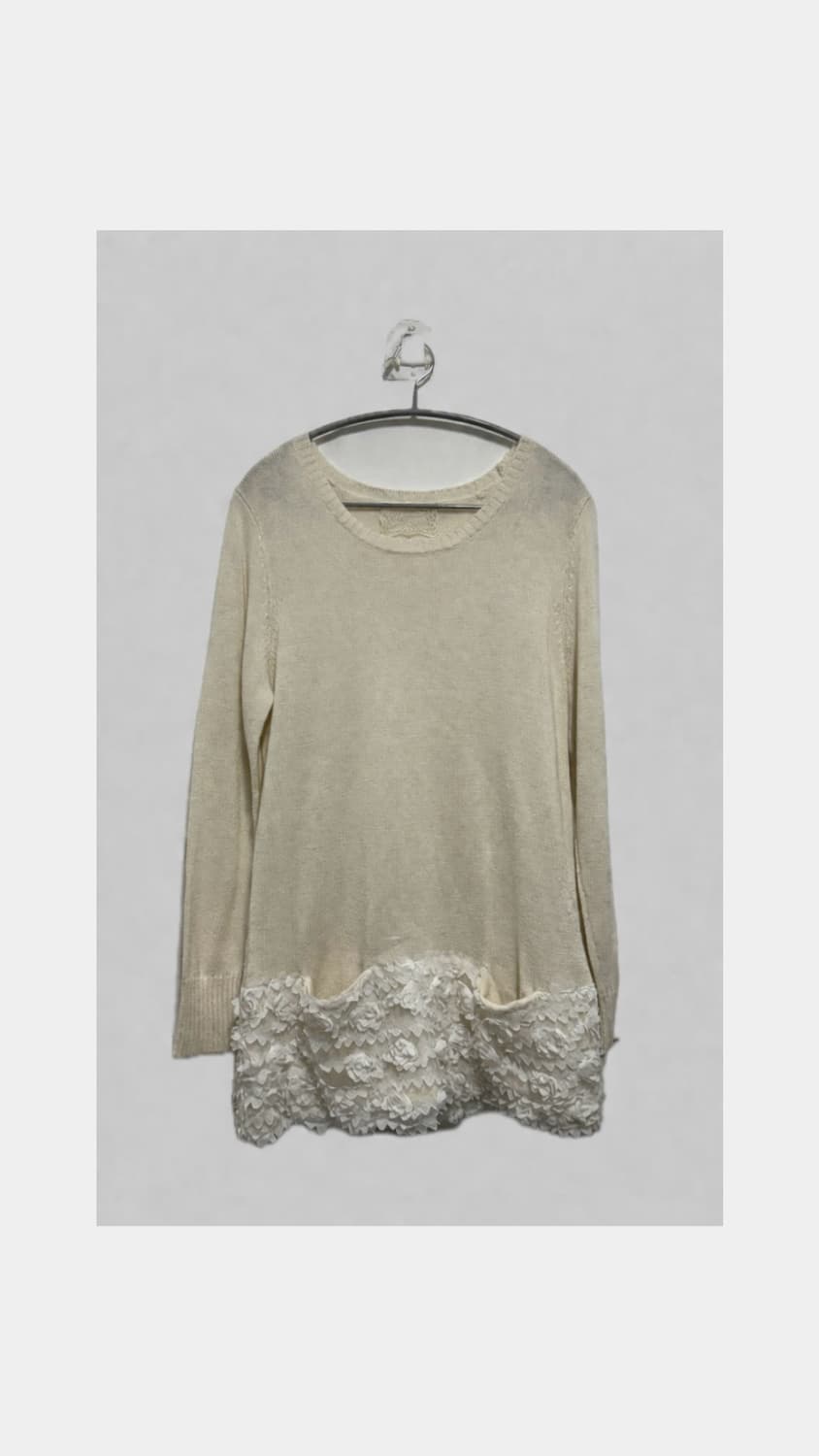 레이스 포켓 울 라운드 니트 상품이미지1