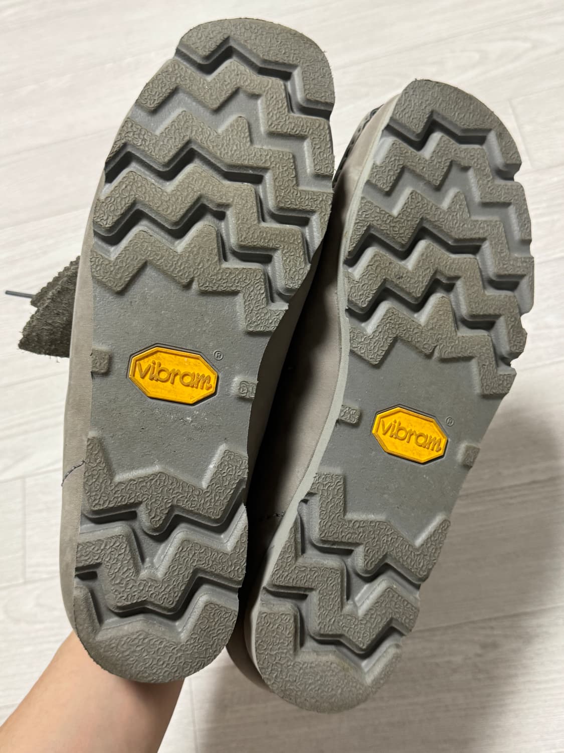 클락스 왈라비 GTX 그레이 누벅 270 상품이미지8