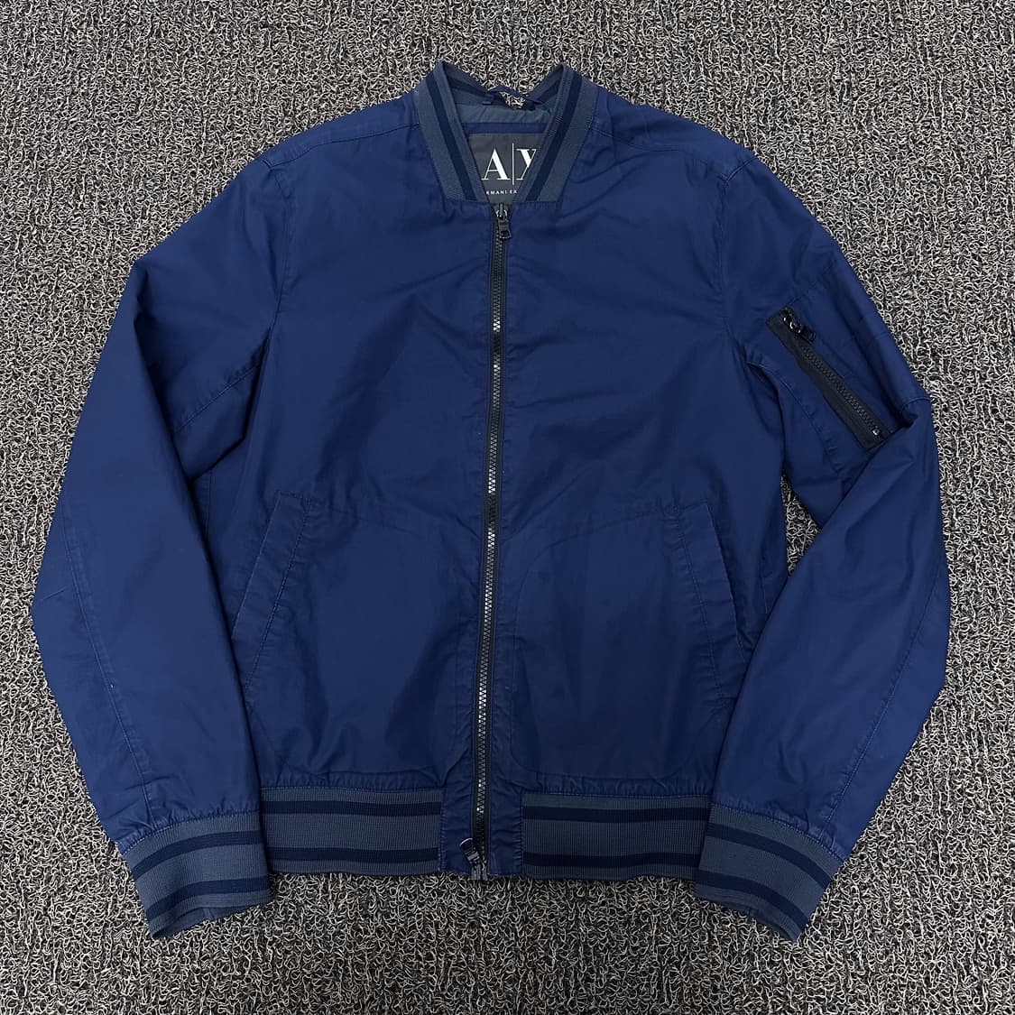 아르마니 익스체인지 봄버 자켓 네이비 95사이즈 상품이미지1