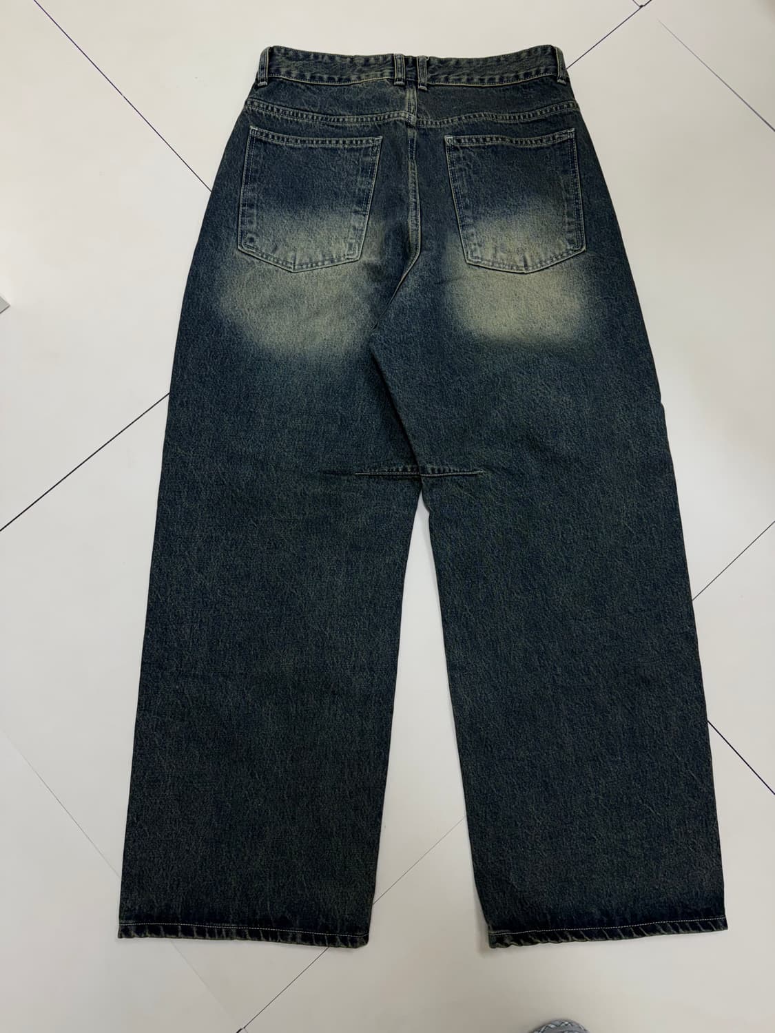 999휴머니티 와이드핏 워싱 데님 팬츠 상품이미지4