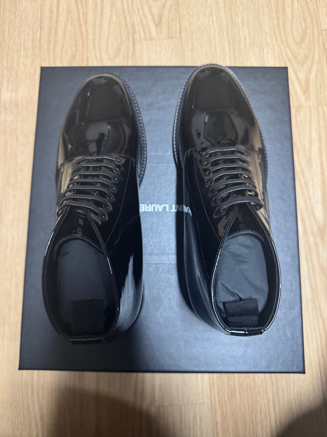 생로랑 아미 20 레이스업 부츠 상품이미지4