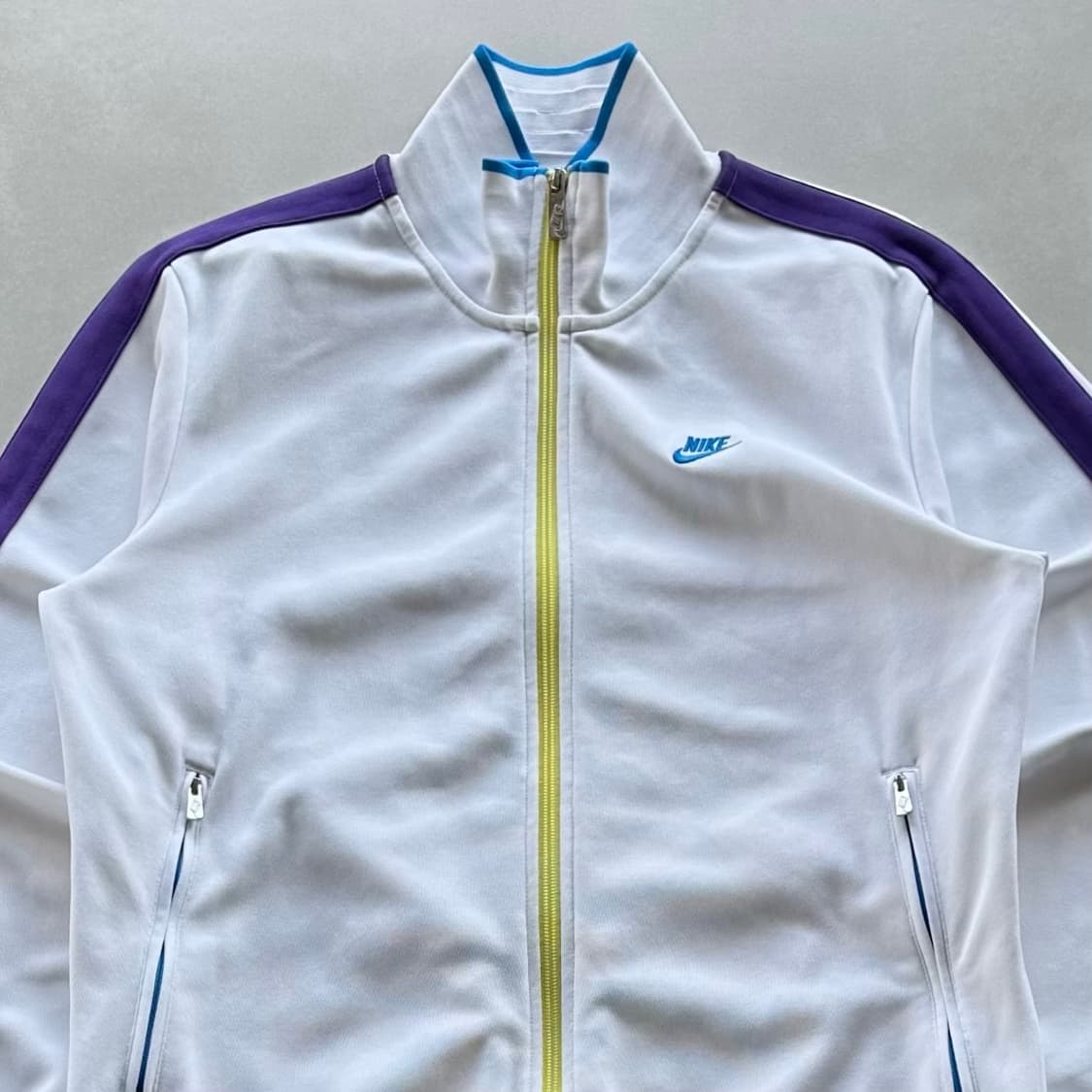 [L]나이키 스우시 화이트 트랙탑 져지 상품이미지2