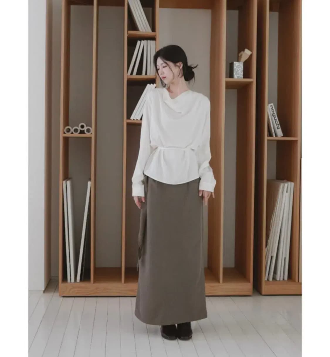 유유알 uur 카울넥 블라우스+벨트 스카프 스커트 상품이미지1