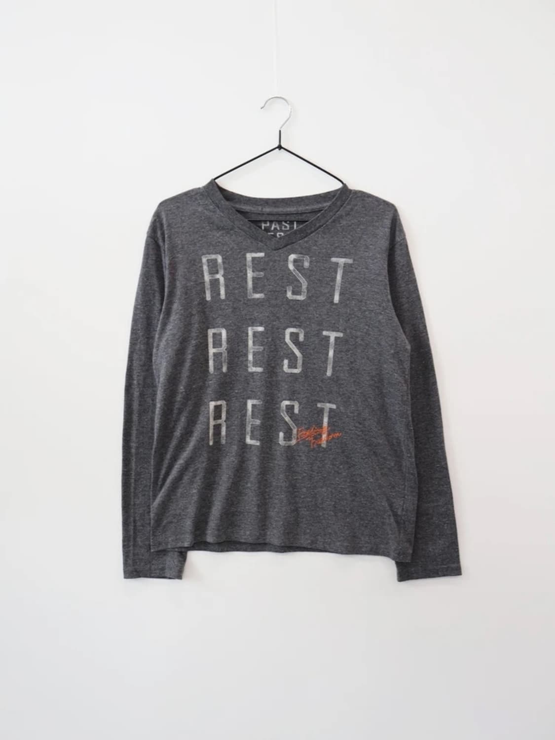 Past Present Graphic Long Sleeve 상품이미지3