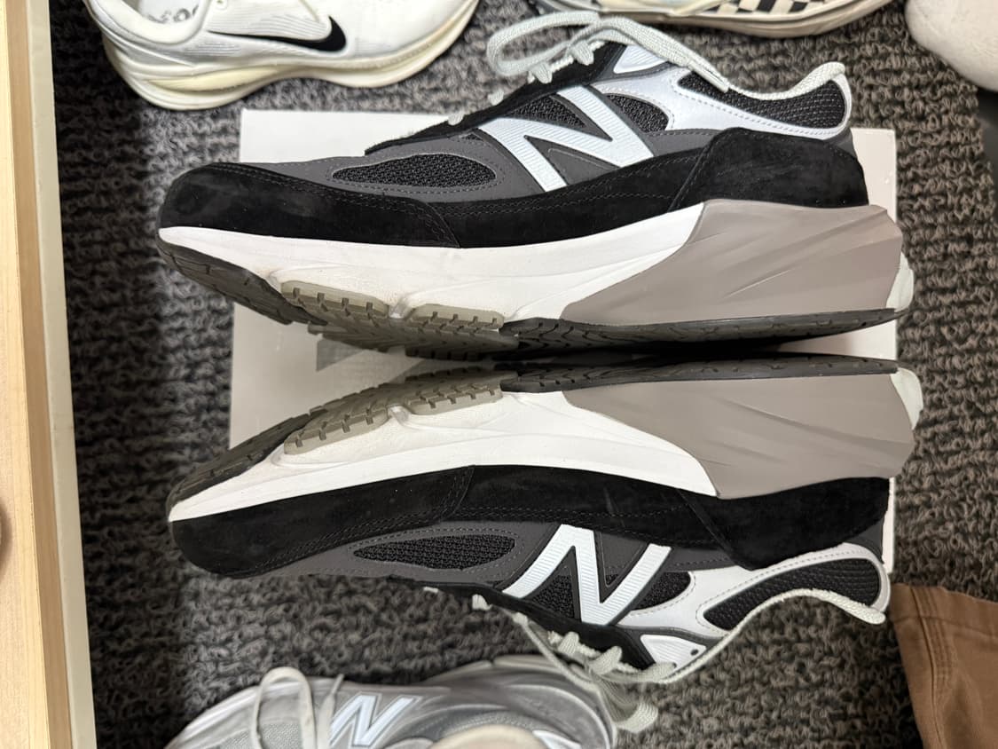 뉴발란스 990v6 블랙  300 상품이미지4