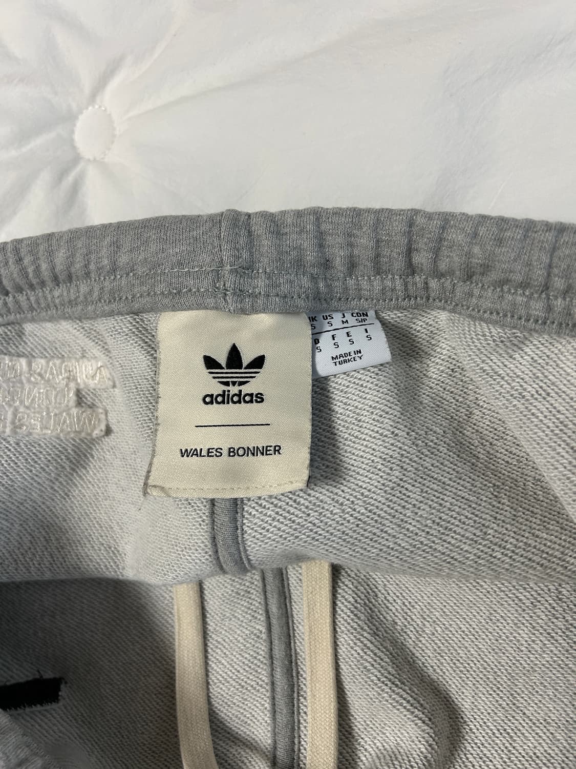 아디다스 x 웨일즈보너 팬츠 상품이미지6