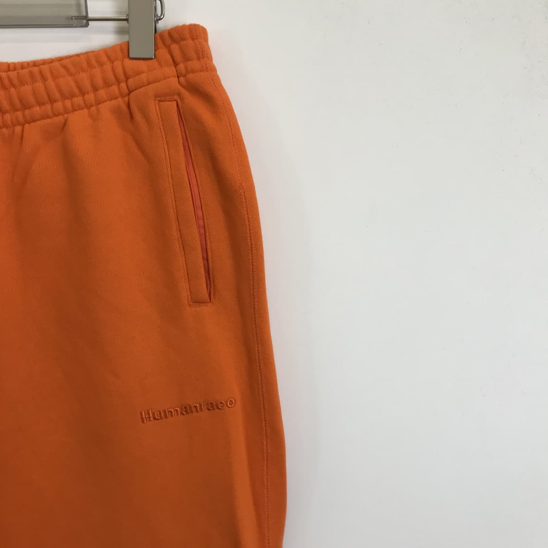 아디다스 x퍼렐윌리엄스 휴먼레이스 스웻팬츠 [M] 상품이미지2