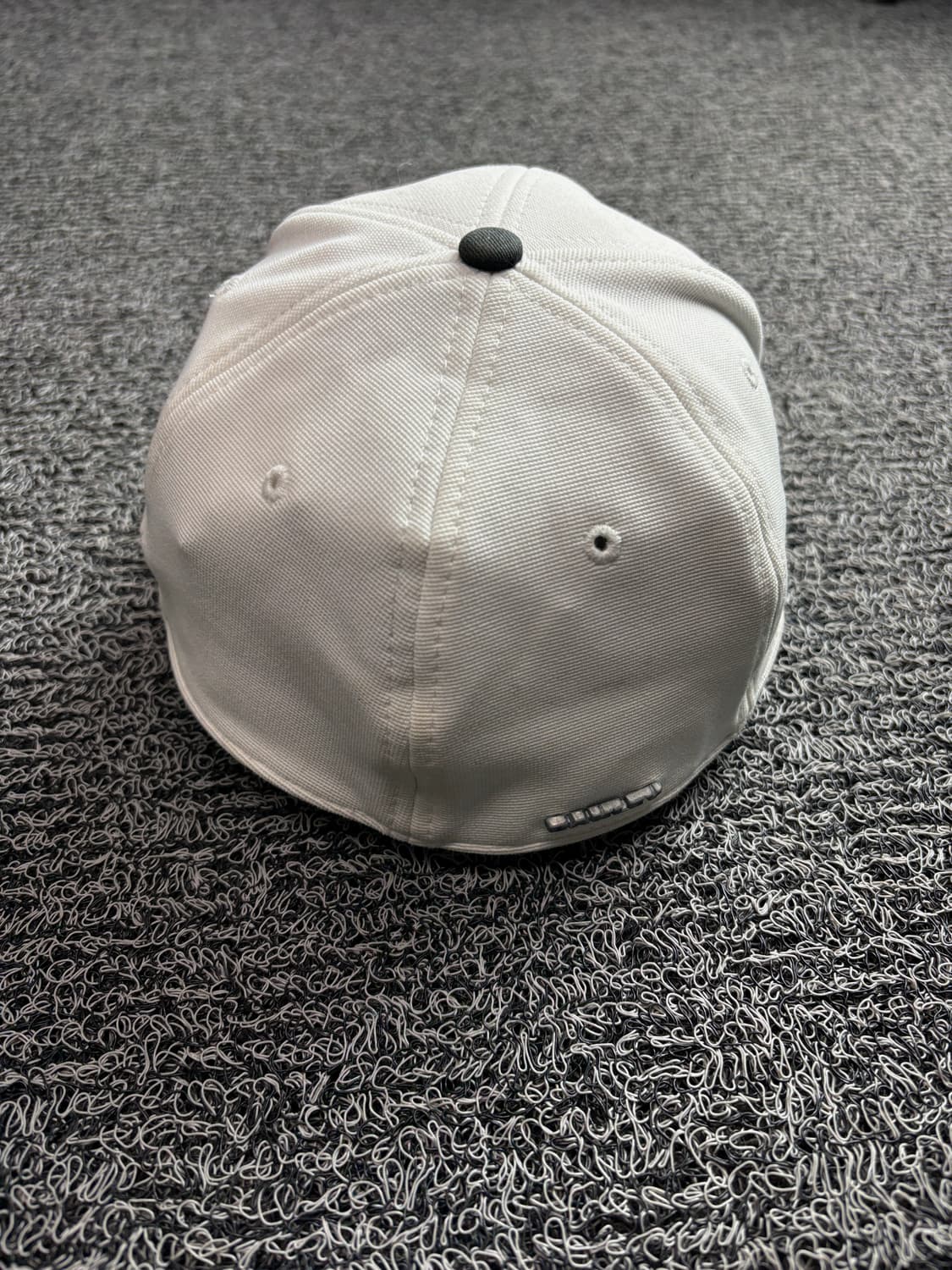 오클리 아이콘 은장 빅로고 화이트 볼캡 2916 상품이미지4