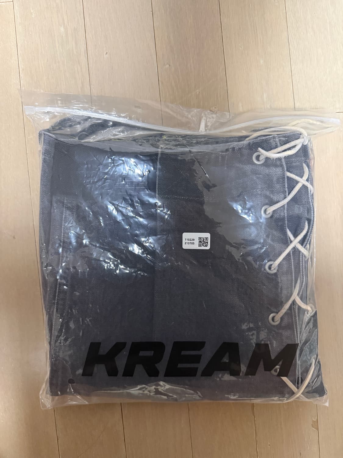 캐피탈 레이스업 블랙 데님 반바지 상품이미지2