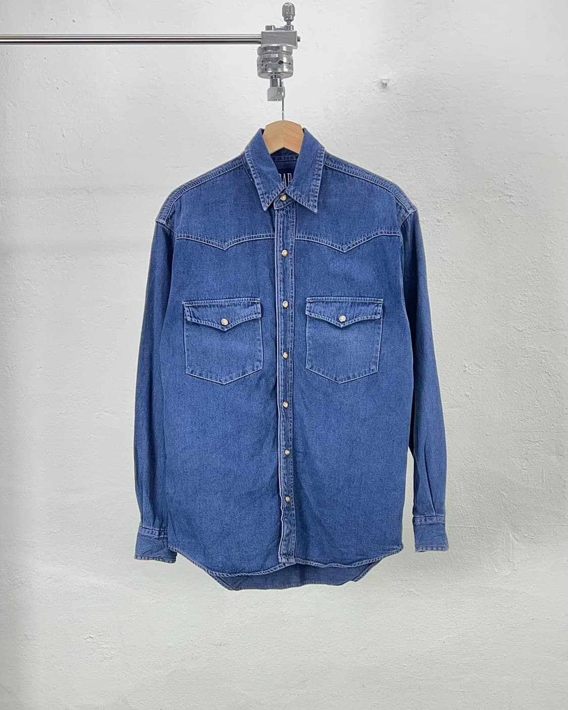 갭 웨스턴 데님 투 포켓 스냅 버튼 셔츠 상품이미지1