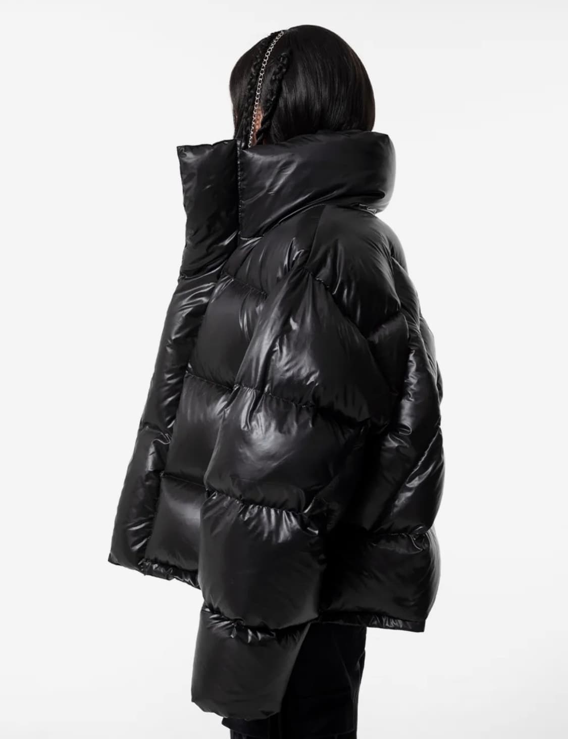 EMBROIDERED OVERSIZE PUFFER JACKET BLACK 상품이미지2