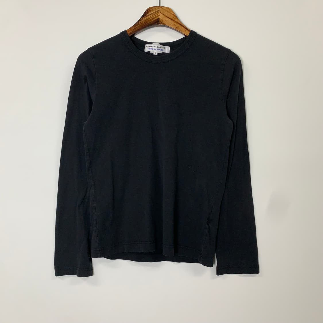 꼼데가르송 블랙 롱슬리브 긴팔티 상품이미지2