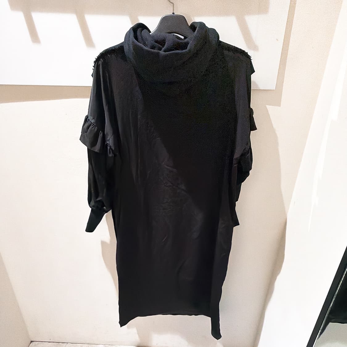 (정품/새상품) Y's 요지 야마모토 여성 블랙 러플 슬리브 후드 드레스 상품이미지4