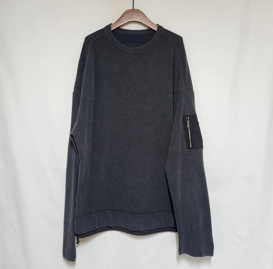 준지 2023 23 S/S 스트링 니트 스웻 입니다.  상품이미지5