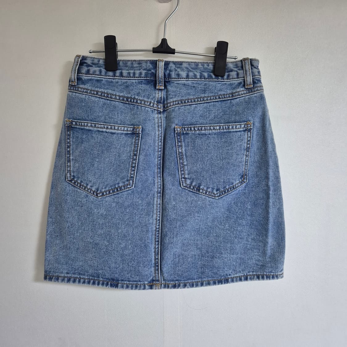 무신사스탠다드 우먼즈 데님 미니 스커트(라이트 인디고) 상품이미지2