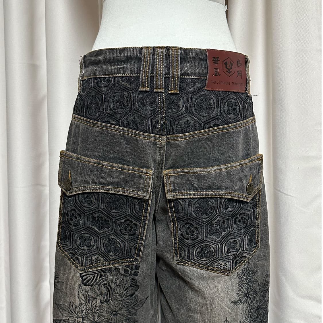 오리엔탈 자수 데님 팬츠 상품이미지3