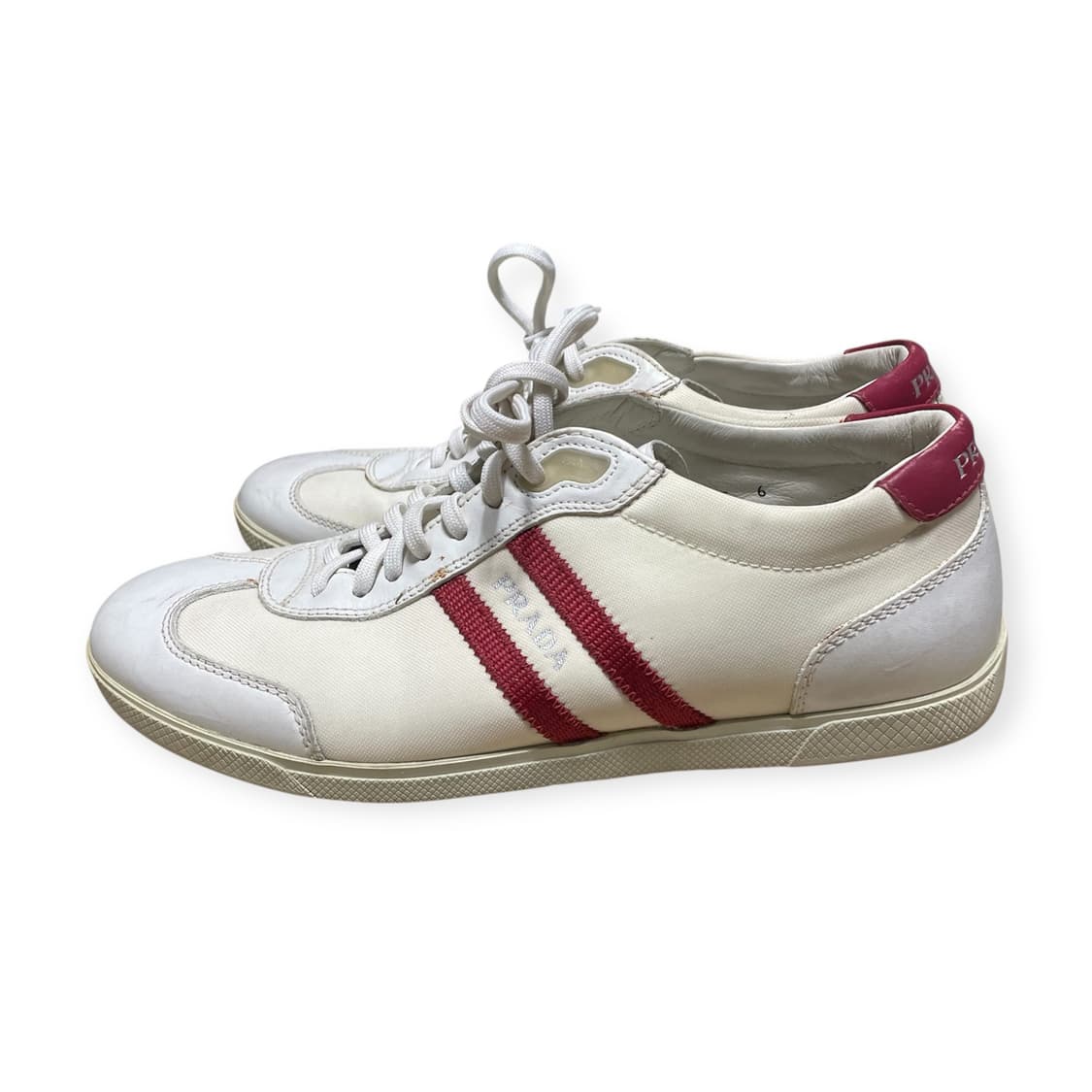 265) 프라다 레드탭 로고 레더 스니커즈 상품이미지4