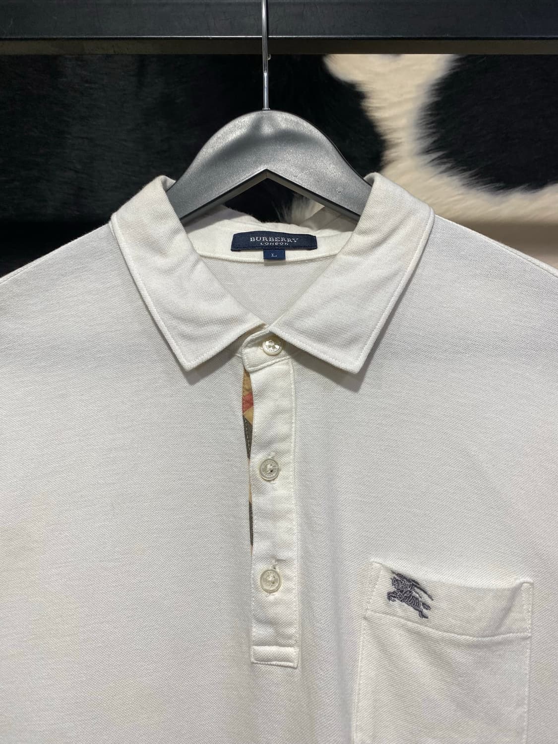 Burberry 베이직 자수 포켓 반팔 티셔츠 상품이미지2
