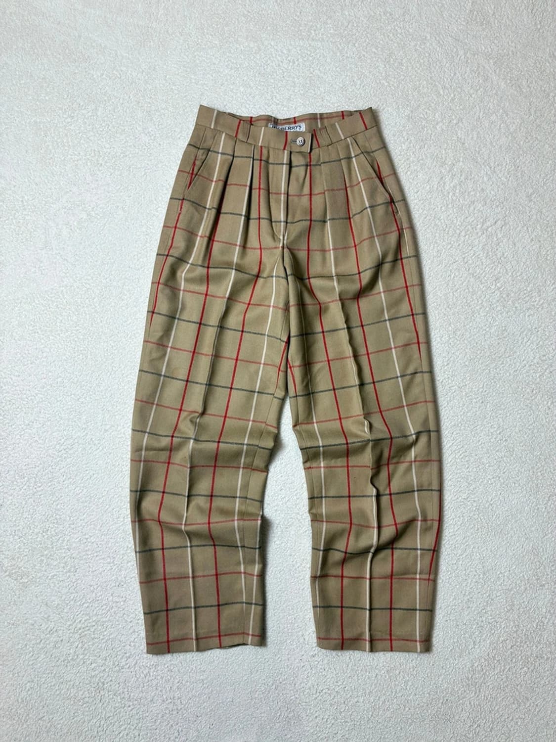 버버리 90's 하이웨스트 테이퍼드핏 체크 팬츠 PN6417 상품이미지1