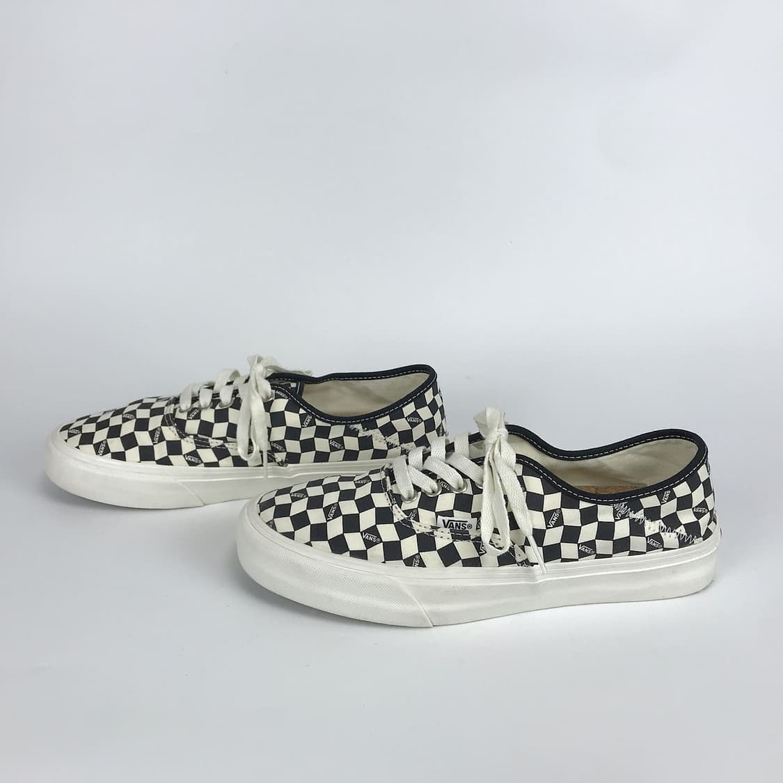 반스 어센틱 VR3 체커보드 스니커즈 신발 남성270 상품이미지4