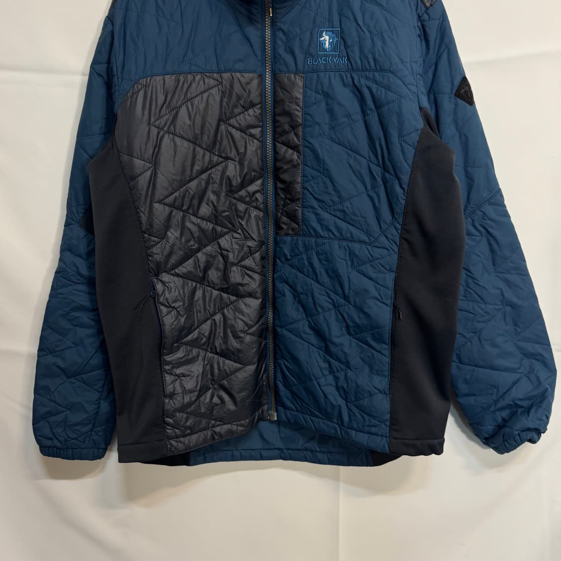 블랙야크 퀼팅 경량패딩 상품이미지3