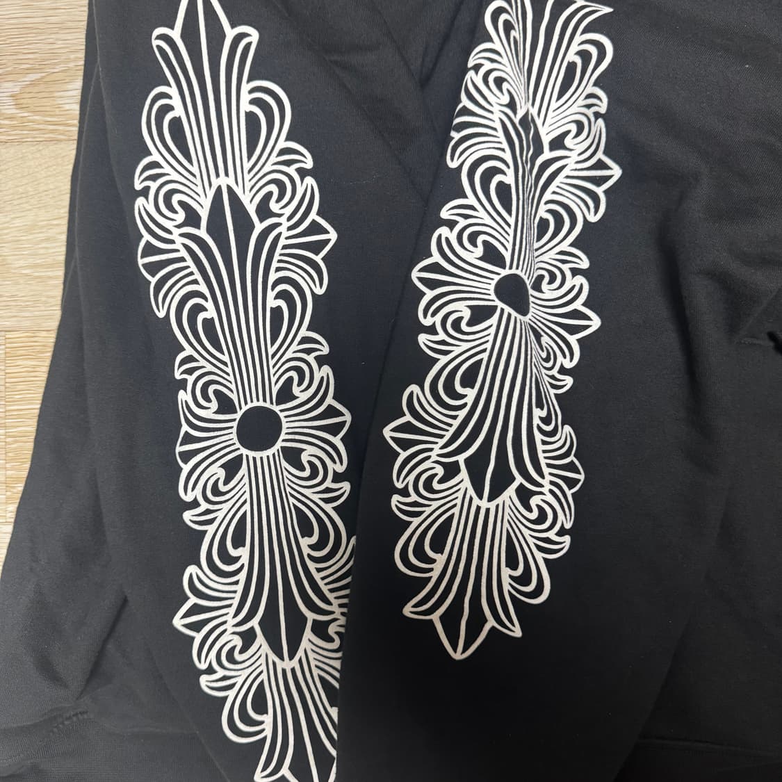 XL) 크롬하츠 홀스슈 플로랄 플리스 헤비웨이트 집업 후드 블랙 상품이미지4