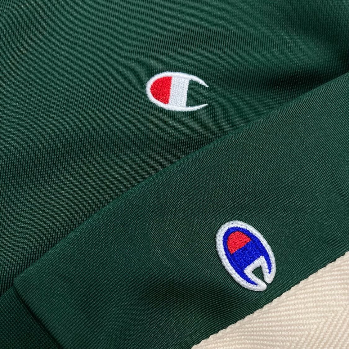챔피온 그린 컬러 스몰 로고 사이드 라인 트랙탑 져지 상품이미지2