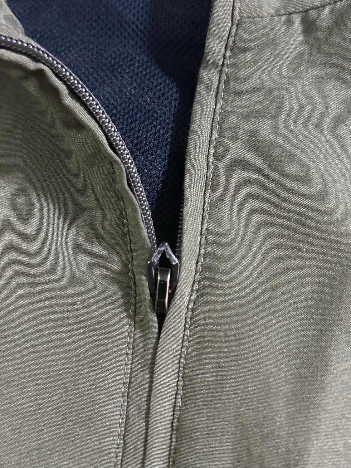 Reebok 올드스쿨 파이핑 배색 빈티지 바람막이 상품이미지4